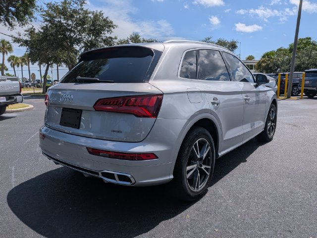 Used 2020 Audi Q5 e Premium w/ Convenience Package AWD/4WD image 4