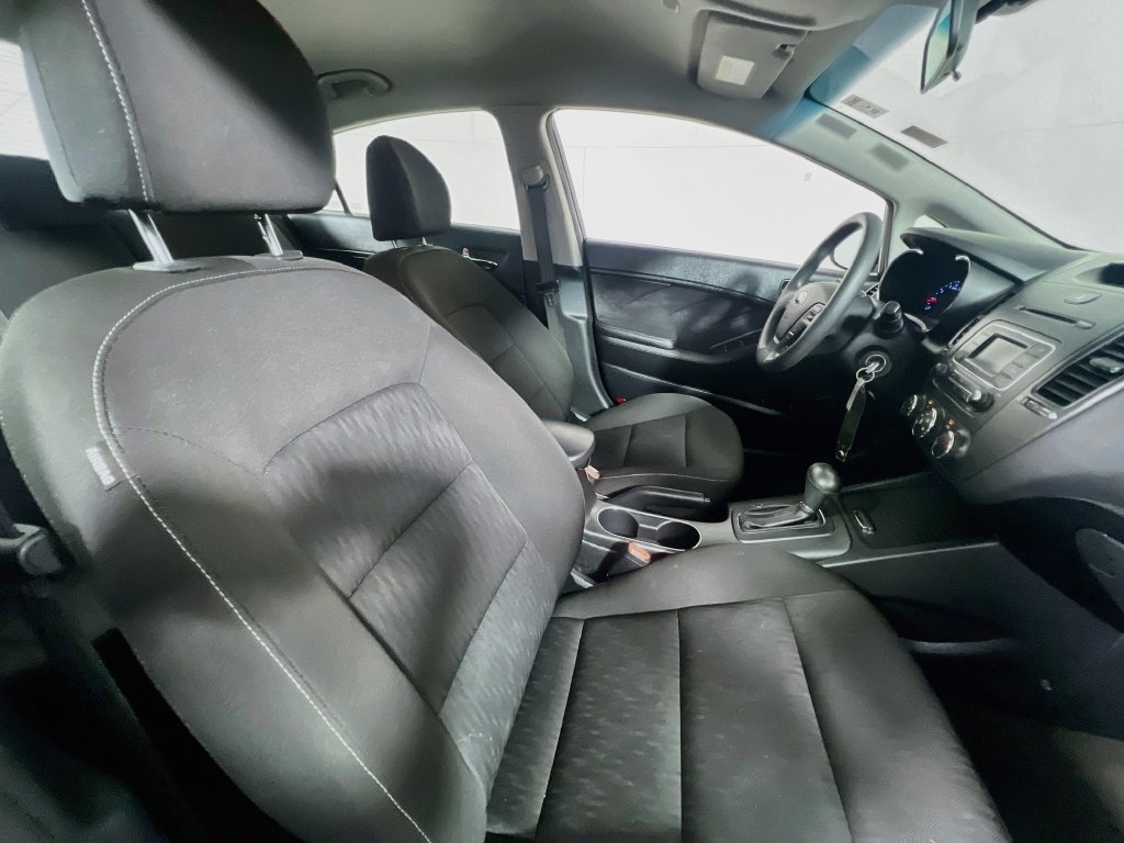Used 2016 Kia Forte LX FWD image 25