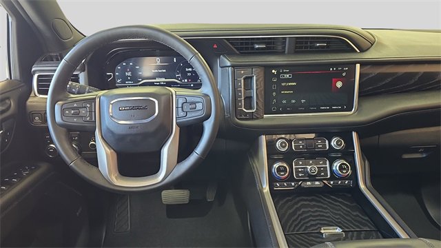 Used 2024 GMC Yukon XL Denali image 9