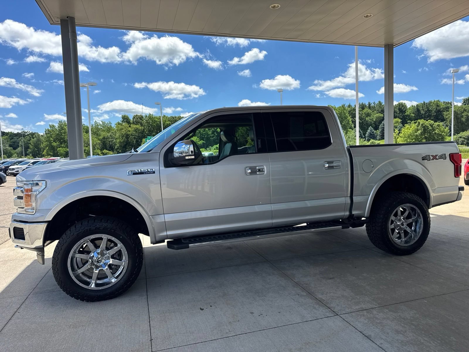 Used 2019 Ford F150 Lariat AWD/4WD image 3