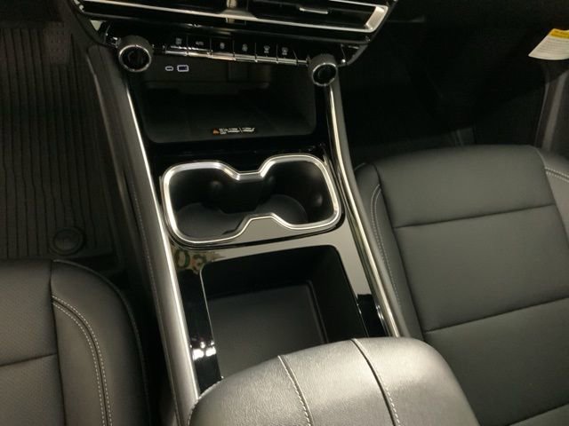 New 2026 Chevrolet Traverse LT w/ Driver Confidence Package image 18