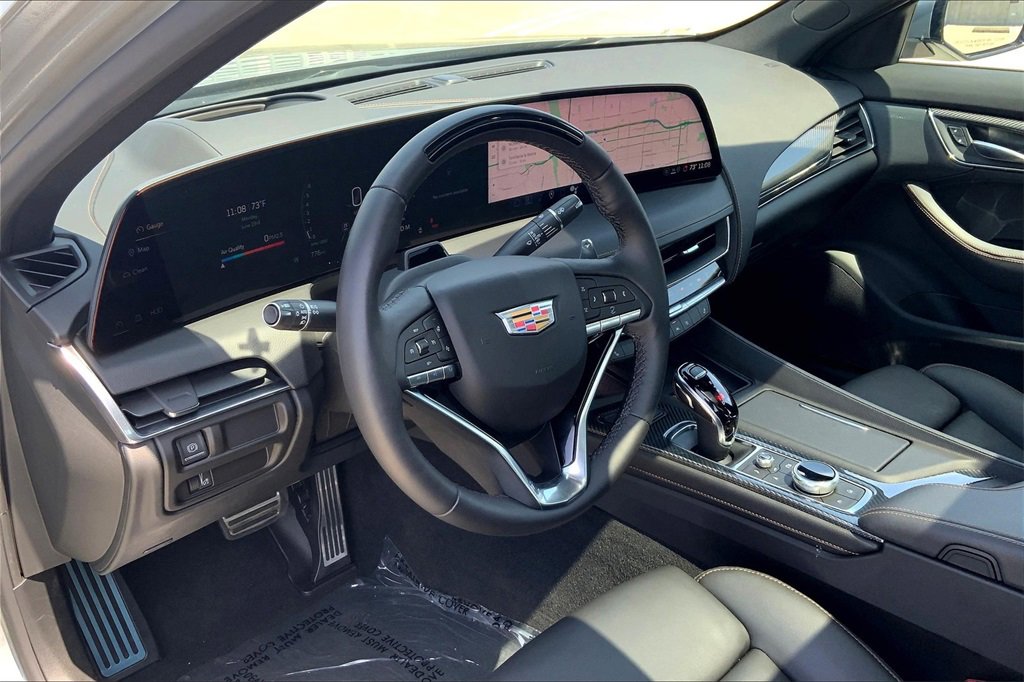Used 2025 Cadillac CT5 Sport w/ Technology Package image 17