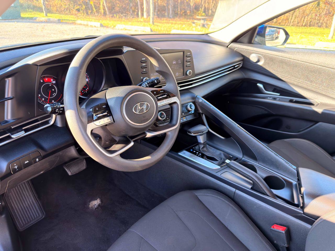Used 2021 Hyundai Elantra SEL FWD image 16