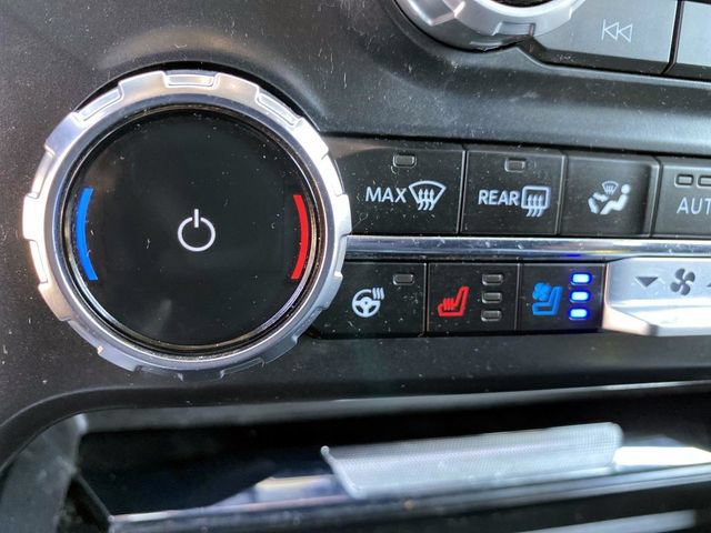 Used 2024 Ford F350 Lariat w/ Sport Appearance Package AWD/4WD image 20
