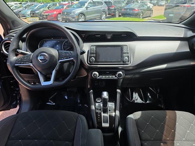 Used 2019 Nissan Kicks SV FWD image 12