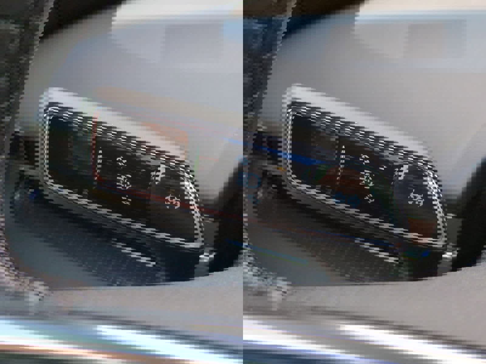 Used 2024 Lincoln Nautilus Reserve w/ Equipment Group 202A image 28