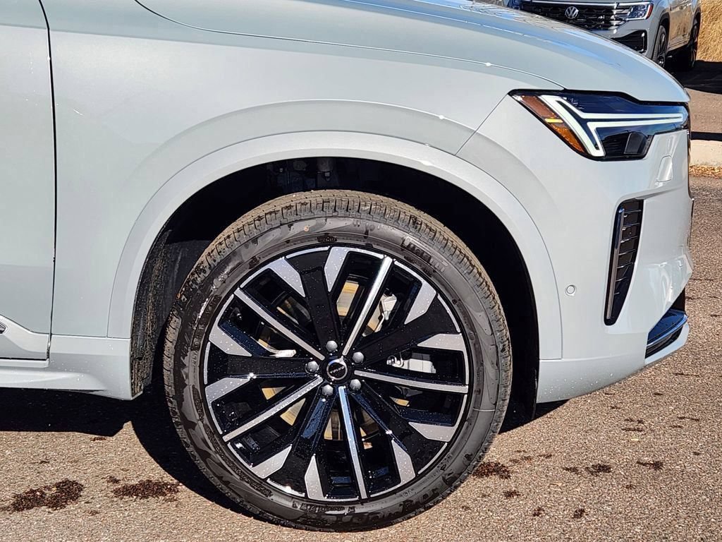 New 2026 Volvo XC90 T8 Plus w/ Protection Package Premier AWD/4WD image 29