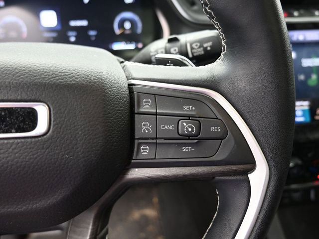 Used 2022 Jeep Grand Cherokee L Limited w/ Luxury Tech Group II image 26