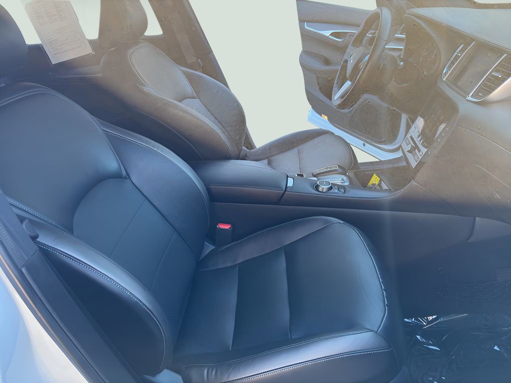 Used 2024 INFINITI QX55 Luxe w/ Cargo Package image 12