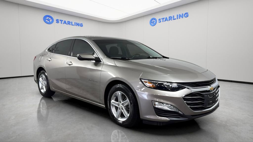 Used 2022 Chevrolet Malibu LT FWD image 12