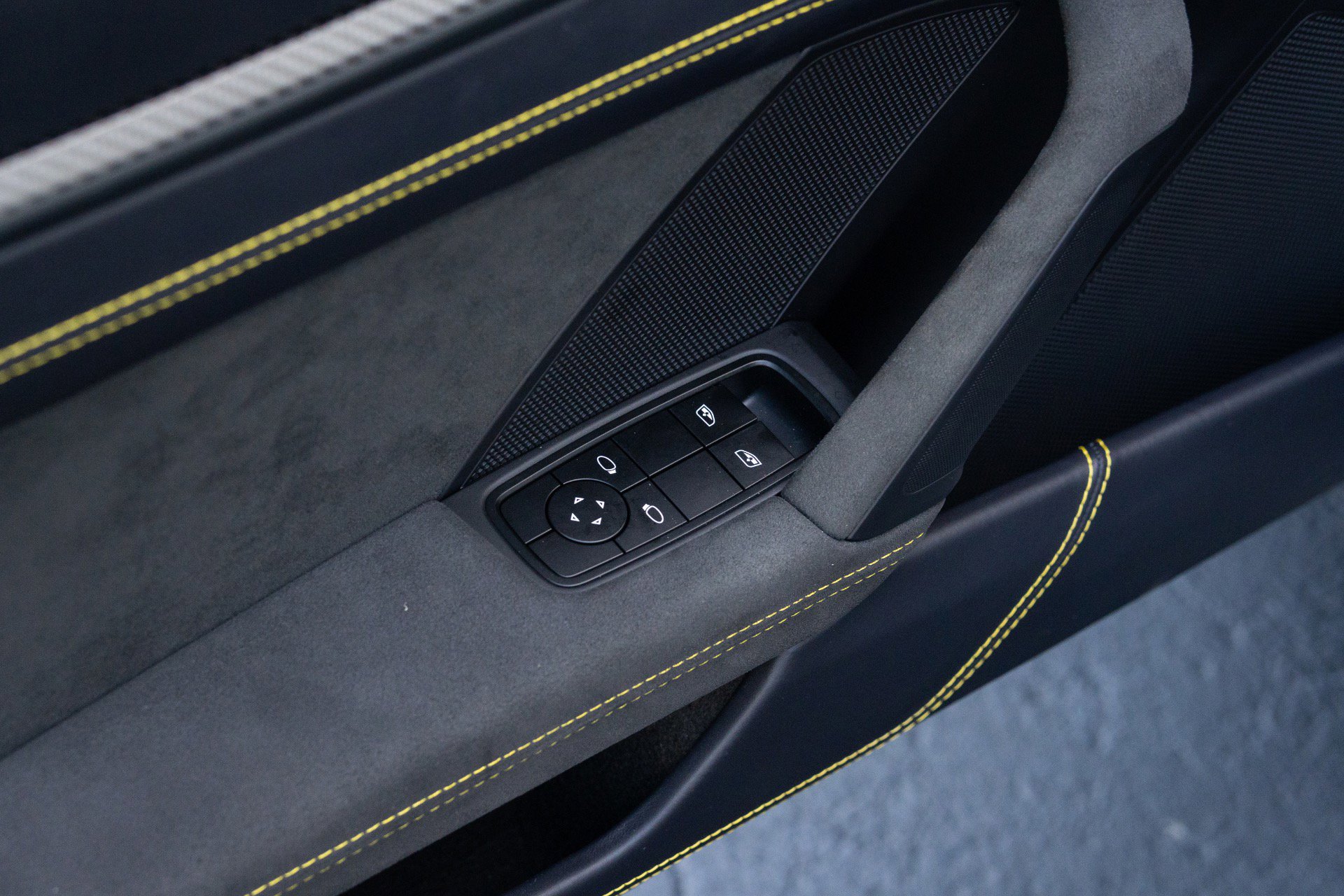 Used 2023 Porsche 911 GT3 RWD image 38