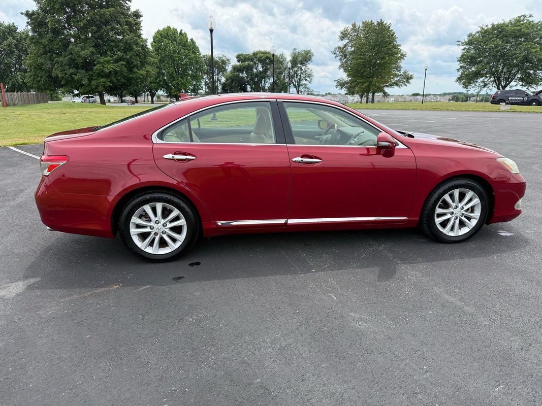 Used 2010 Lexus ES 350 FWD image 4