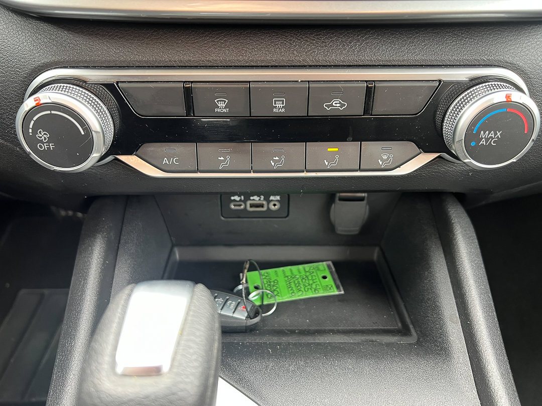 Used 2025 Nissan Altima 2.5 SV image 18