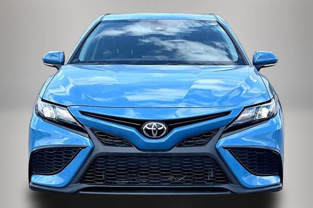 Used 2023 Toyota Camry SE w/ Convenience Package image 3