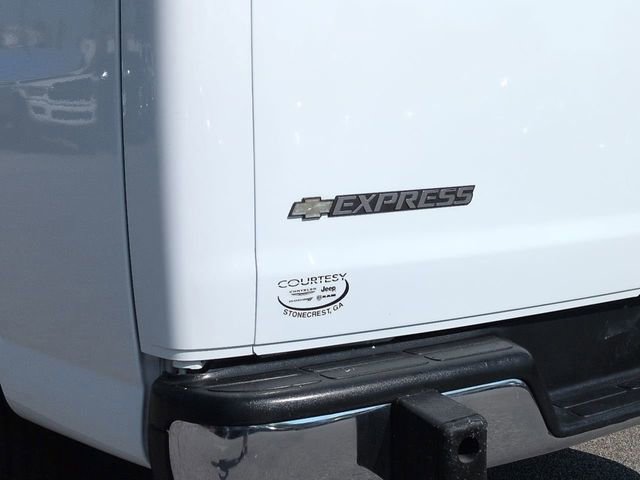 Used 2023 Chevrolet Express 2500 w/ Driver Convenience Package RWD image 14