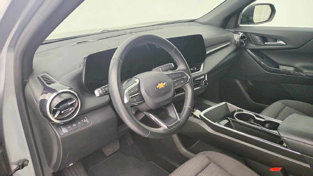 Certified 2025 Chevrolet Equinox LT AWD/4WD image 13