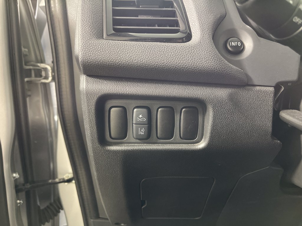 Used 2025 Mitsubishi Outlander Sport ES AWD/4WD image 30