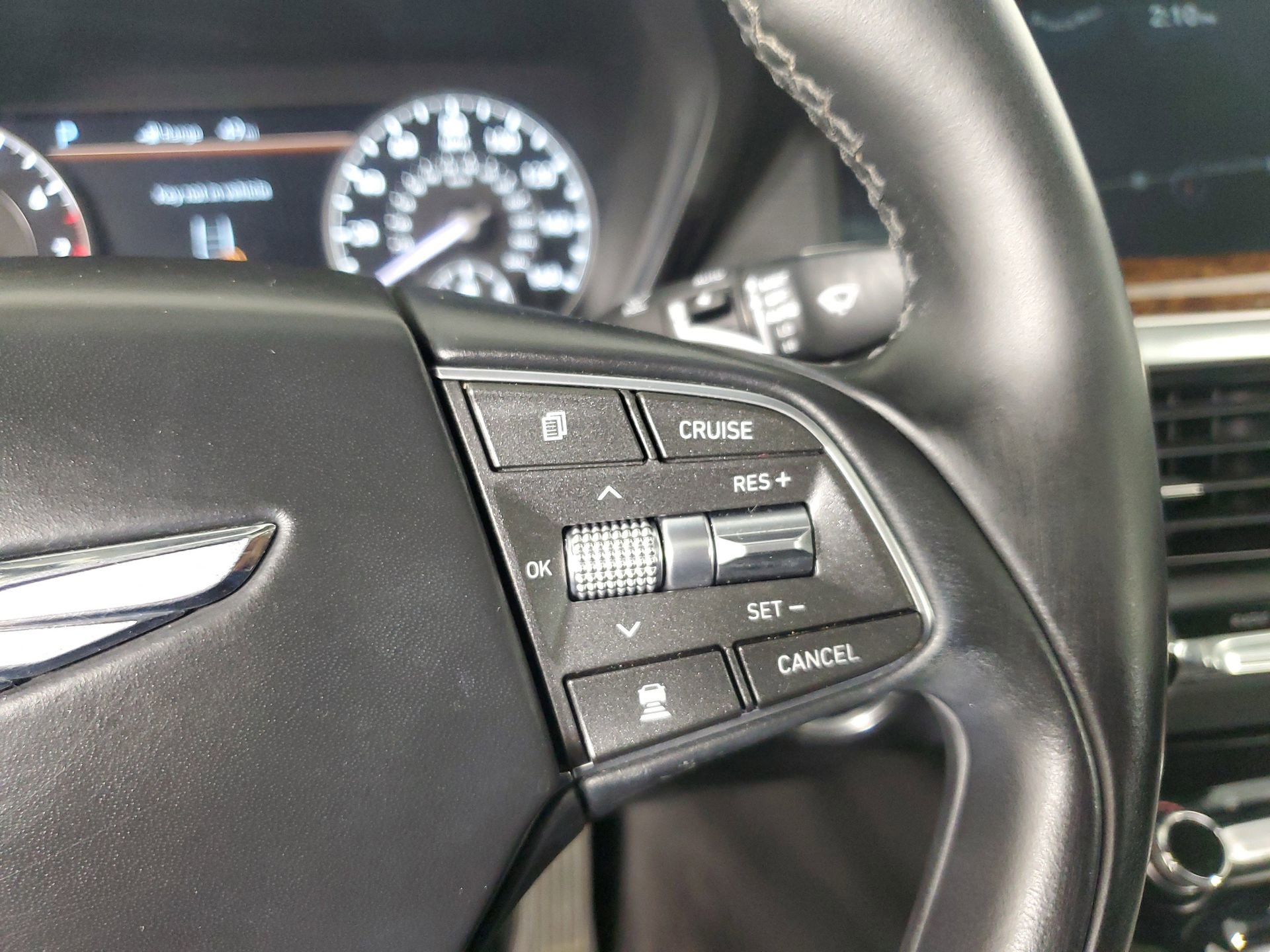 Used 2017 Genesis G90 3.3T Premium image 37