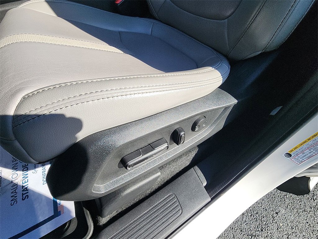 Used 2023 Honda Pilot EX-L image 12