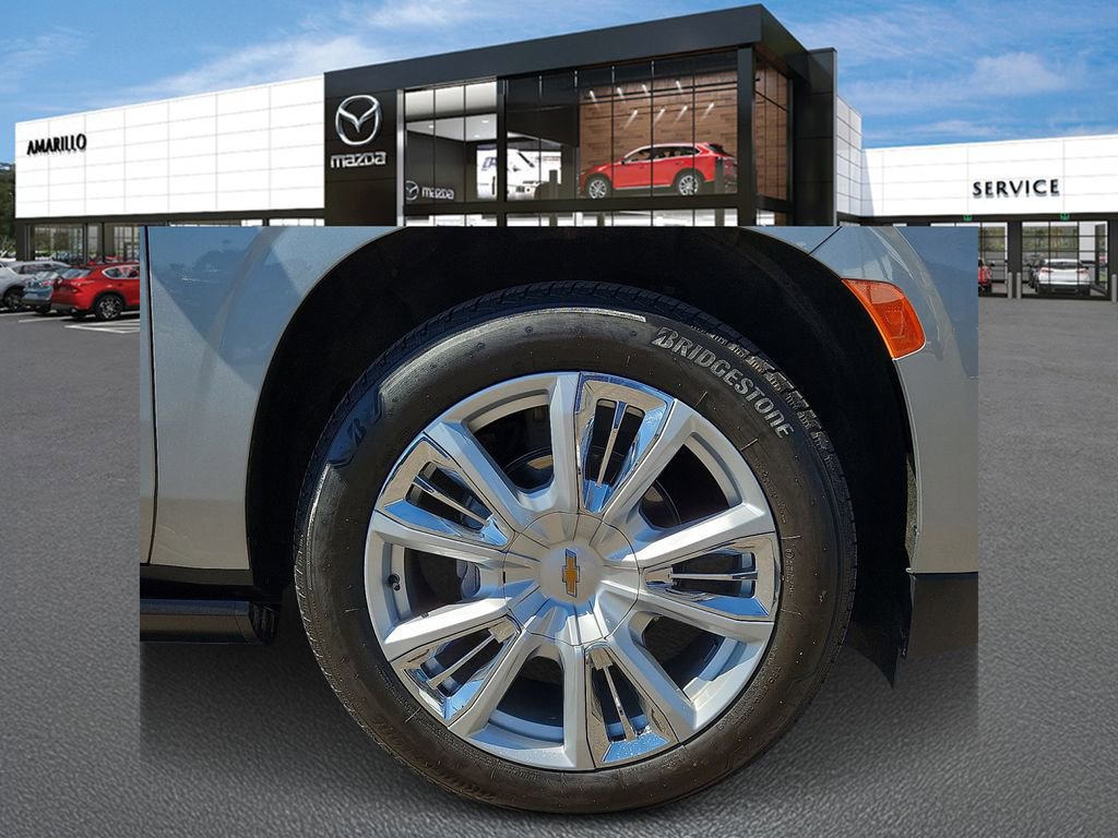Used 2024 Chevrolet Suburban High Country AWD/4WD image 6