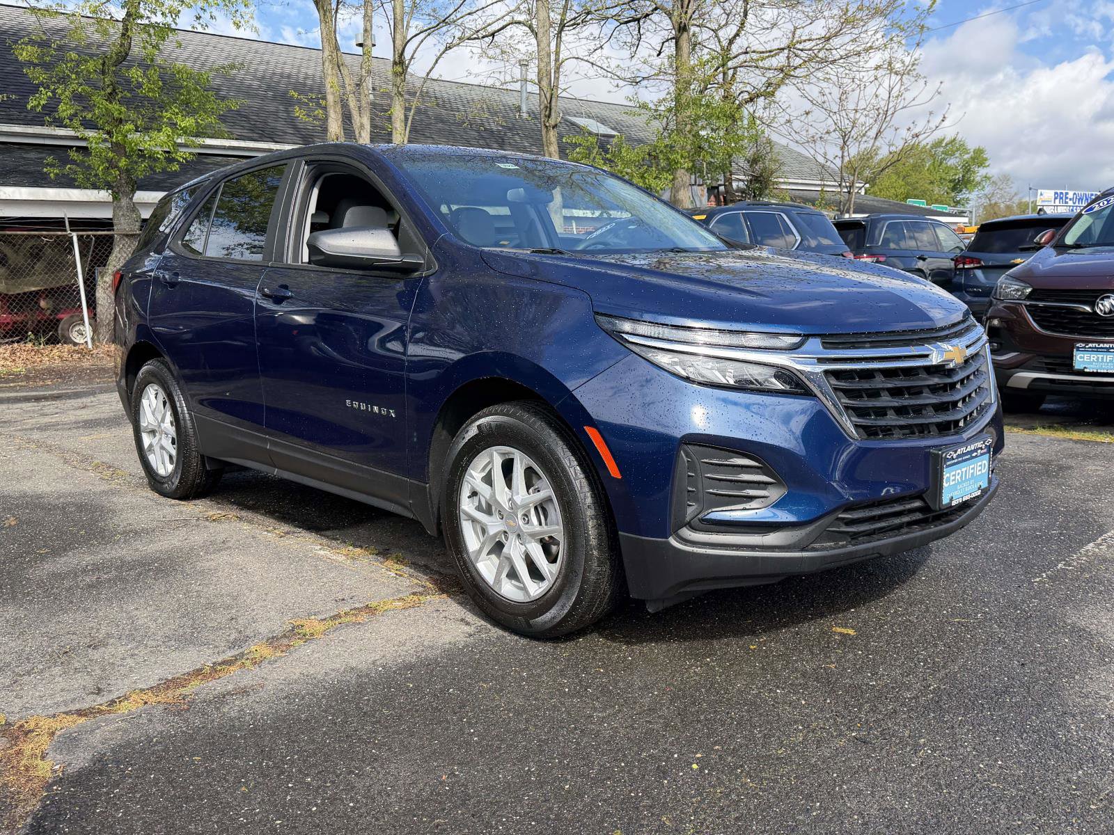 Certified 2023 Chevrolet Equinox LS w/ LS Convenience Package FWD image 2