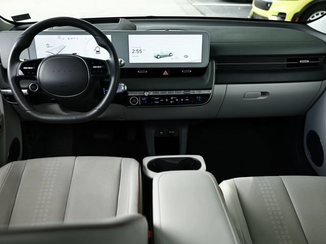 Used 2023 Hyundai Ioniq 5 Limited AWD/4WD image 29