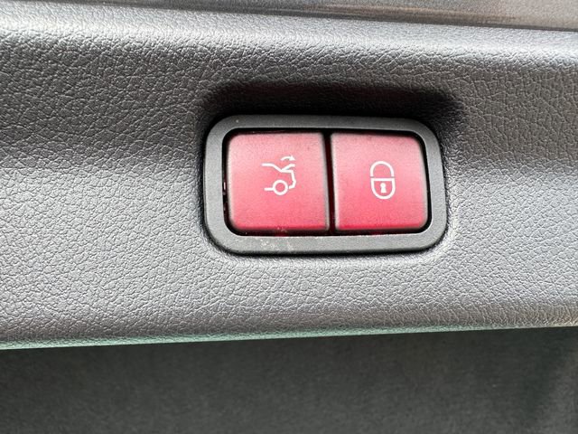 Used 2023 Mercedes-Benz EQE 350+ 4MATIC Sedan image 10