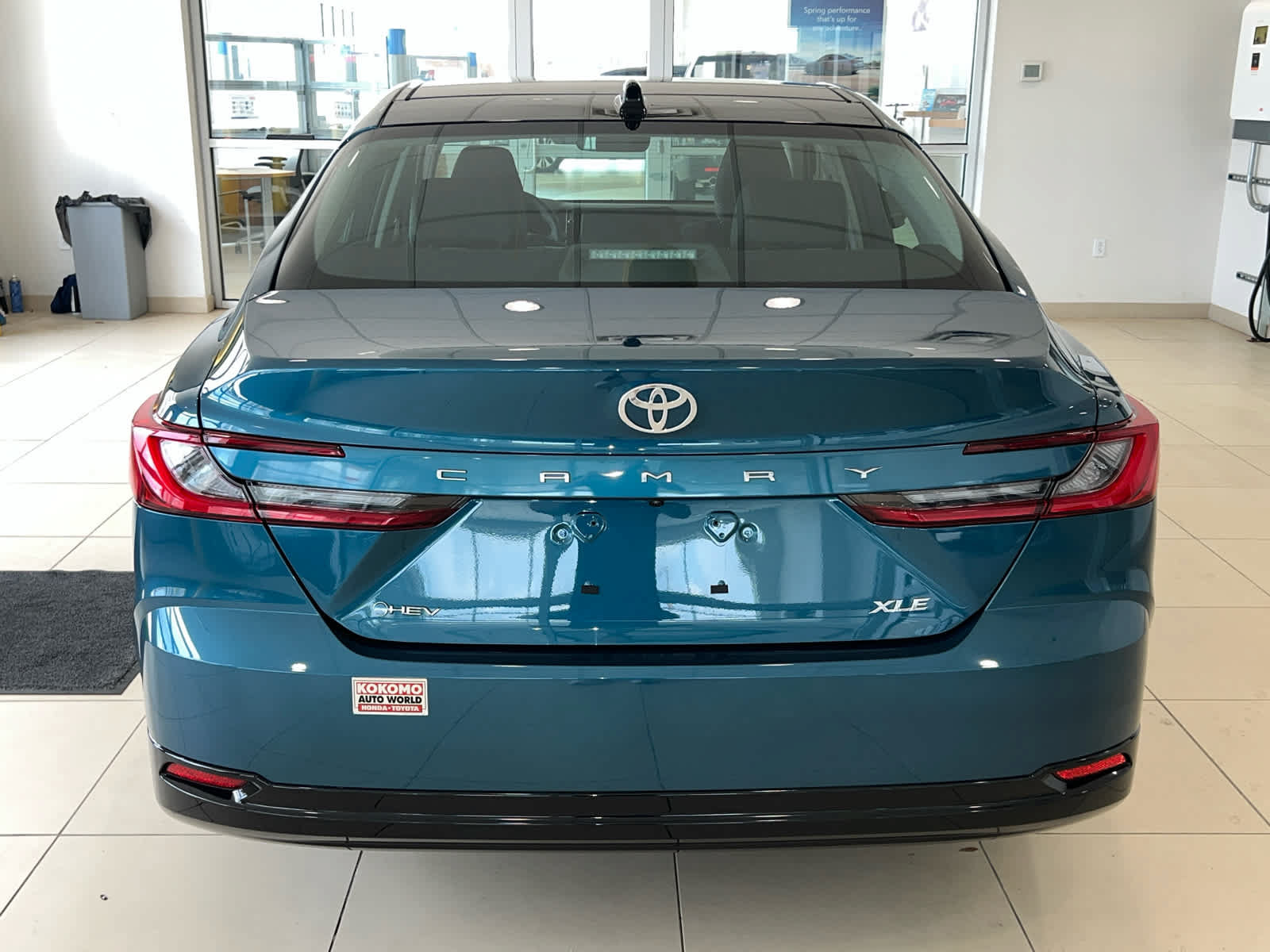 Used 2025 Toyota Camry XLE FWD image 18