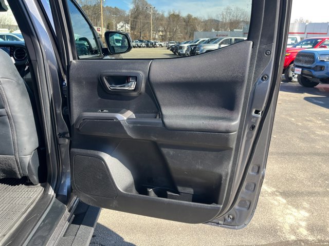 Used 2023 Toyota Tacoma TRD Off-Road w/ TRD Premium Off Road Package image 25