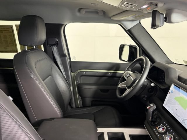Used 2025 Land Rover Defender 110 S AWD/4WD image 34