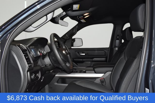 New 2026 RAM 1500 Express AWD/4WD image 23