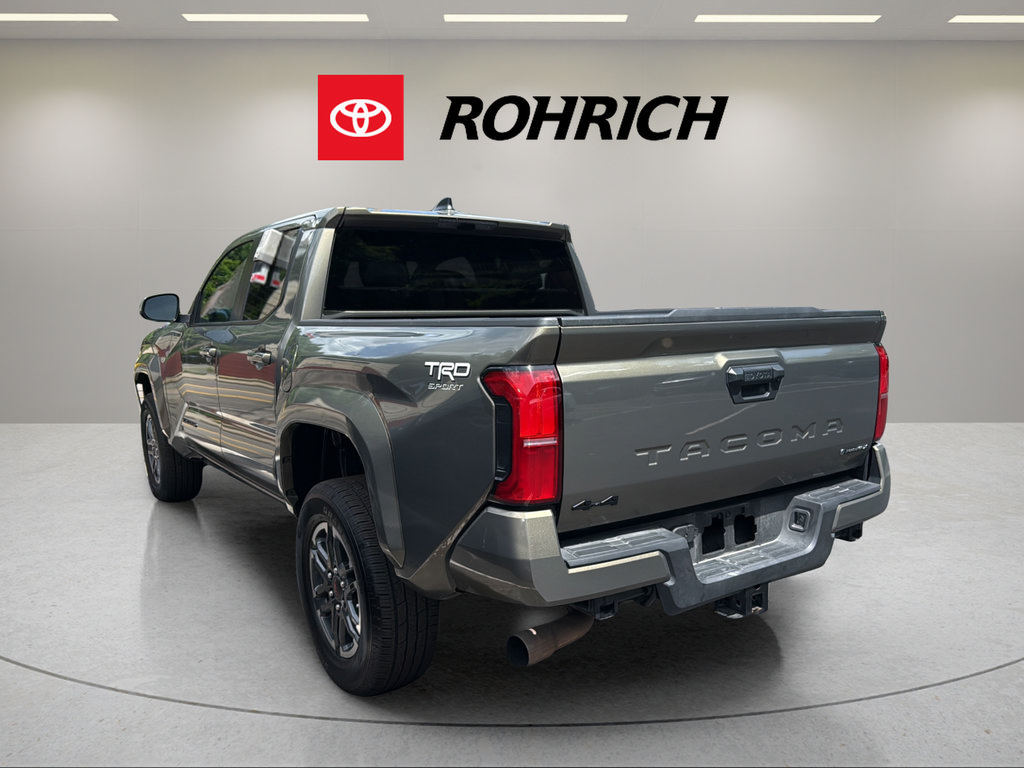 Used 2024 Toyota Tacoma TRD Sport AWD/4WD image 7