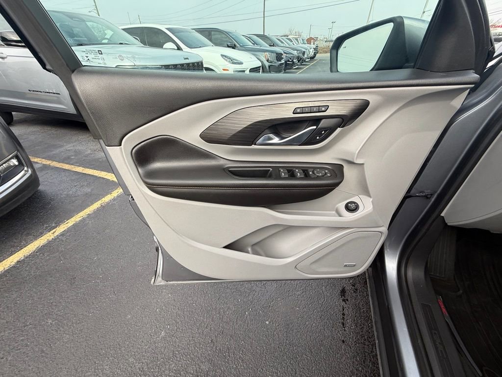 Used 2018 GMC Terrain SLT w/ Infotainment Package II image 10