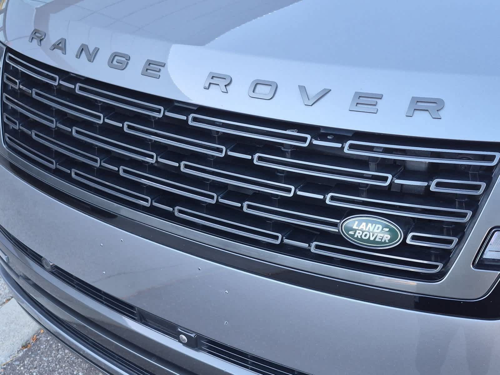 Certified 2023 Land Rover Range Rover SE AWD/4WD image 12