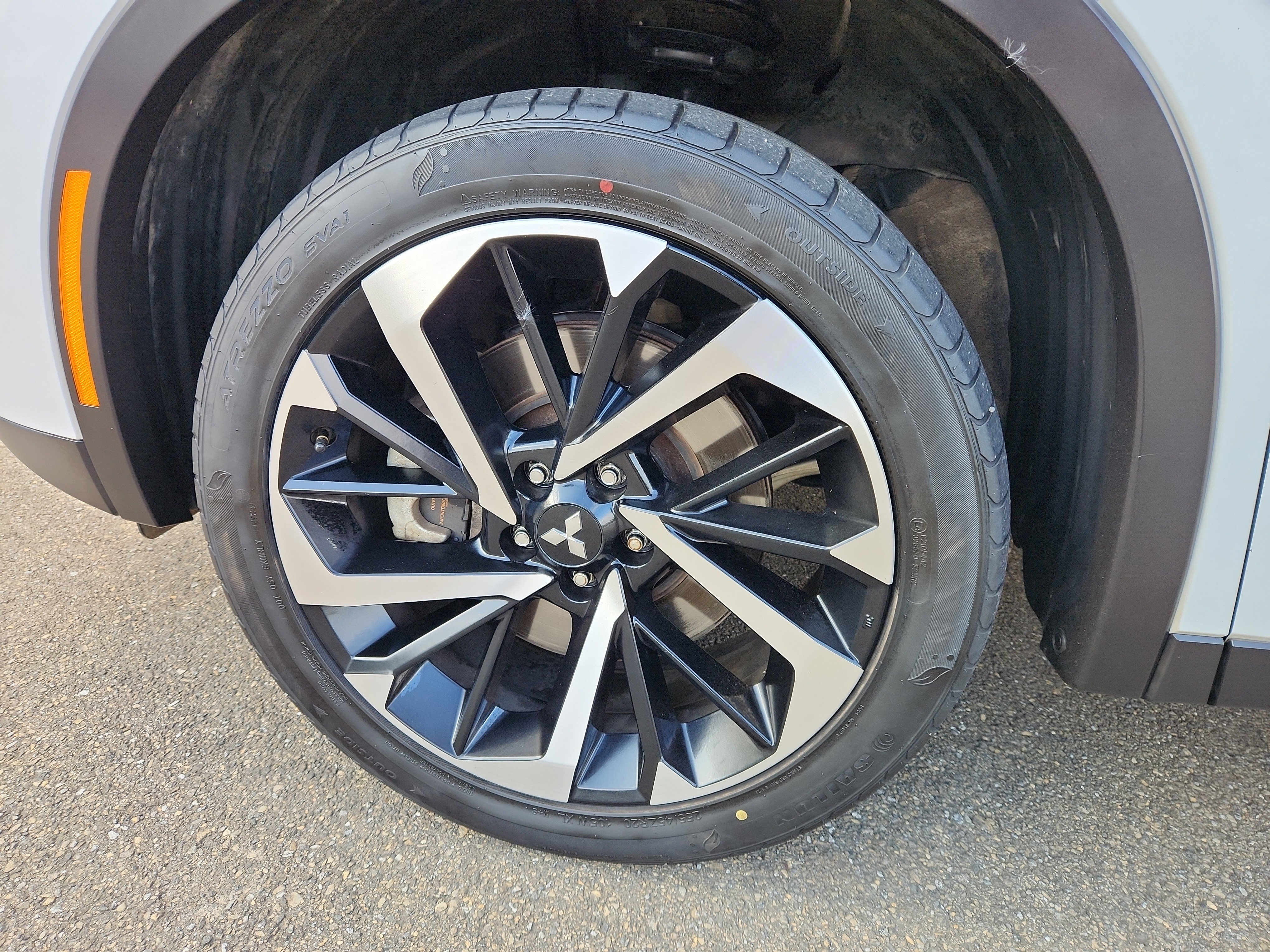 Used 2022 Mitsubishi Outlander SE image 40