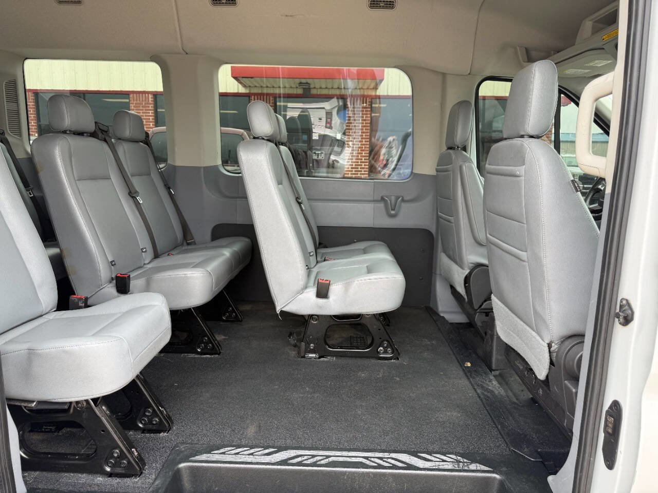 Used 2017 Ford Transit 150 XL RWD image 7