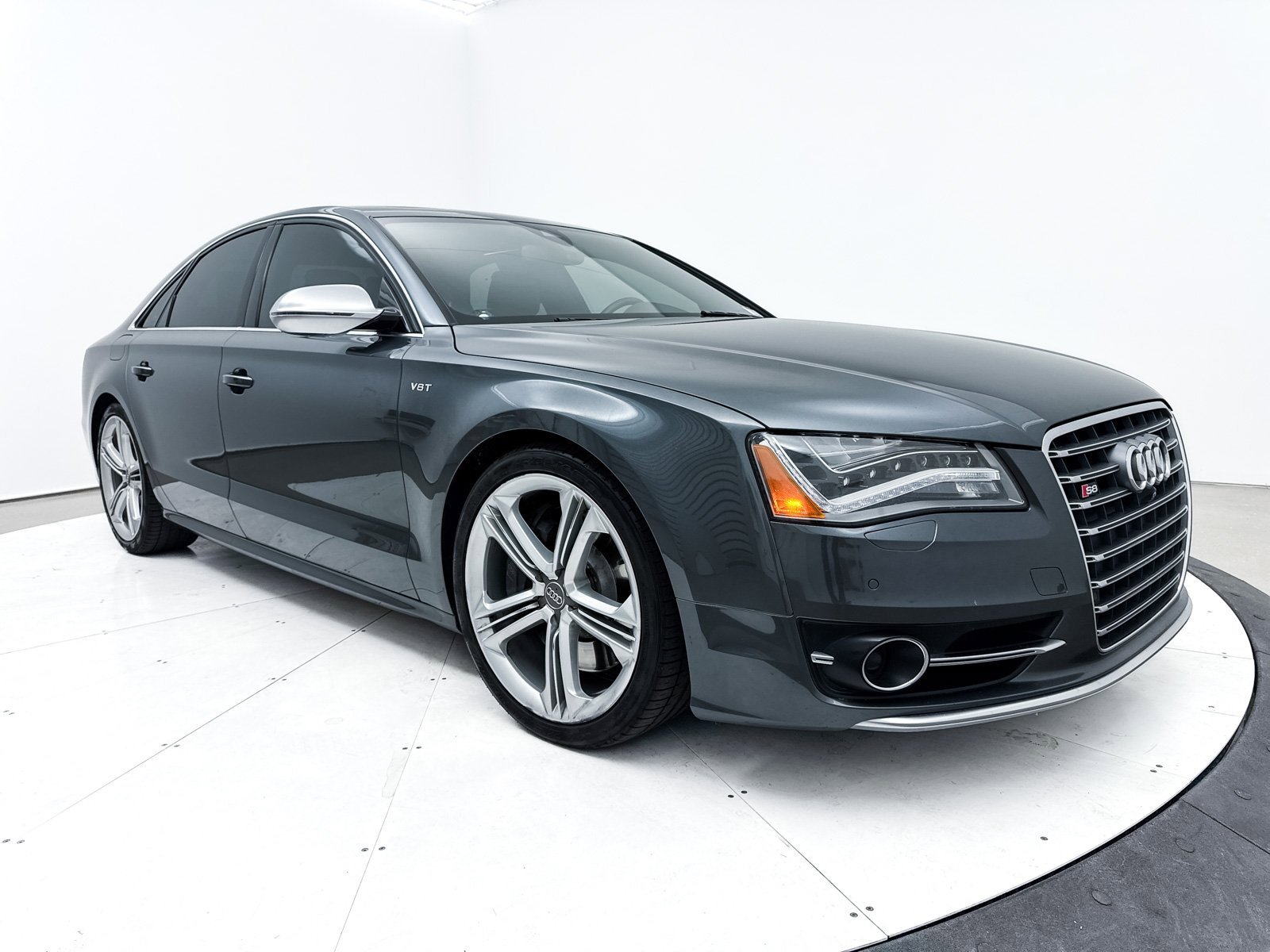Used 2014 Audi S8 w/ Full Leather Package image 13