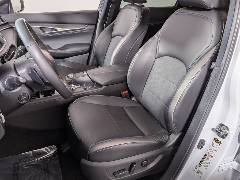 Used 2023 INFINITI QX55 Essential AWD/4WD image 17