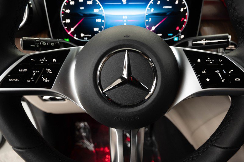 New 2026 Mercedes-Benz GLC 300 image 19