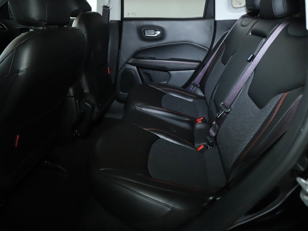 Used 2020 Jeep Compass Trailhawk image 14