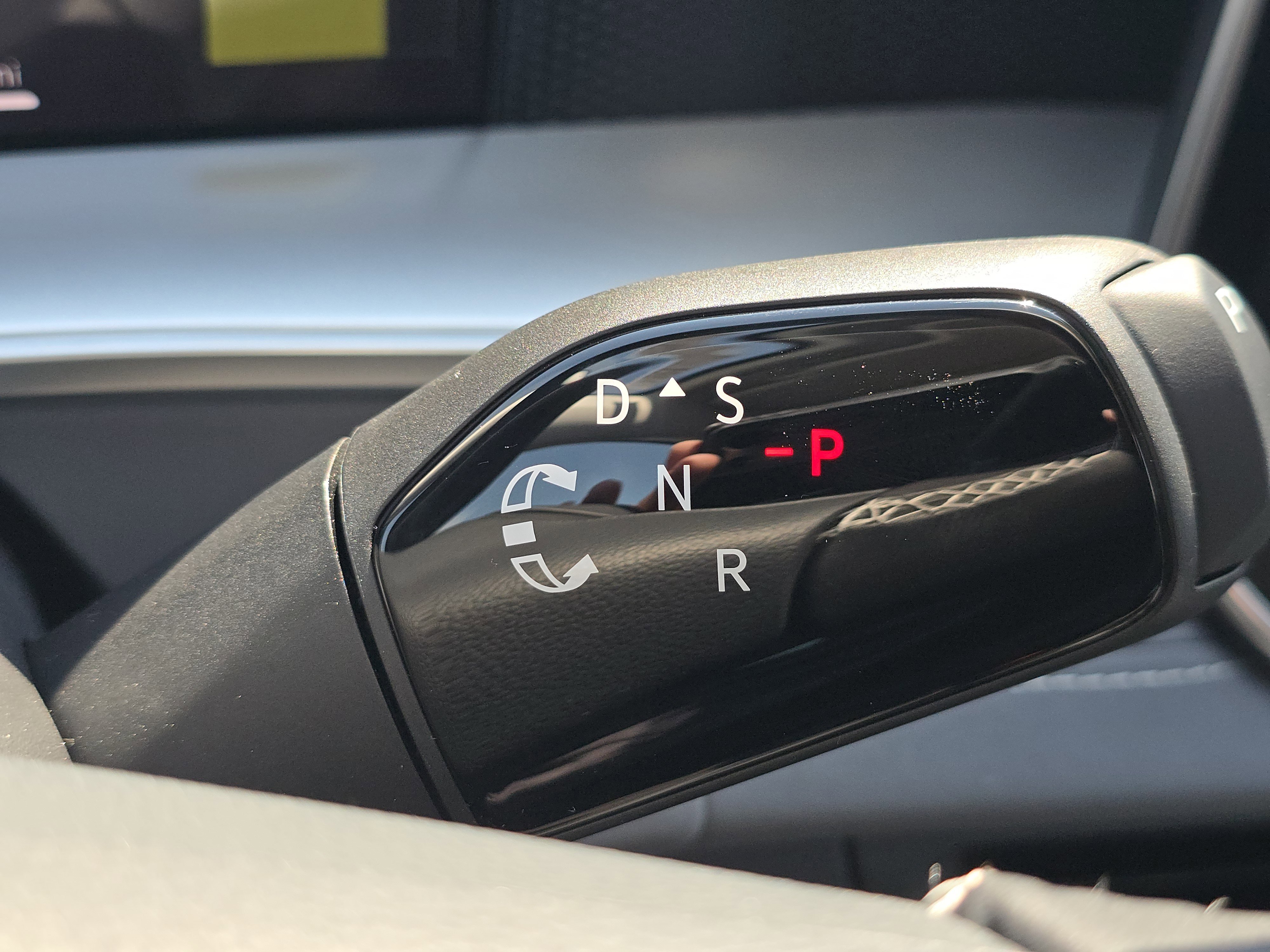 New 2026 Volkswagen Tiguan SE image 26