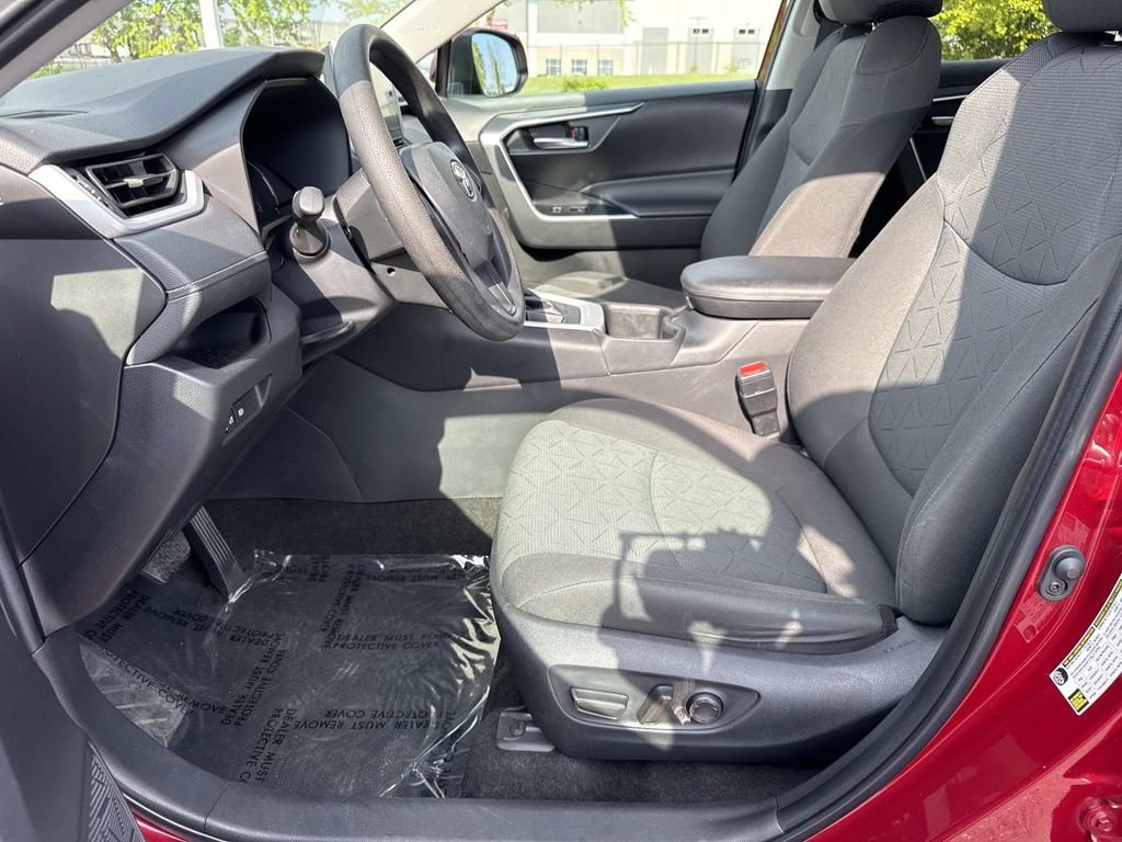 Used 2023 Toyota RAV4 XLE FWD image 24