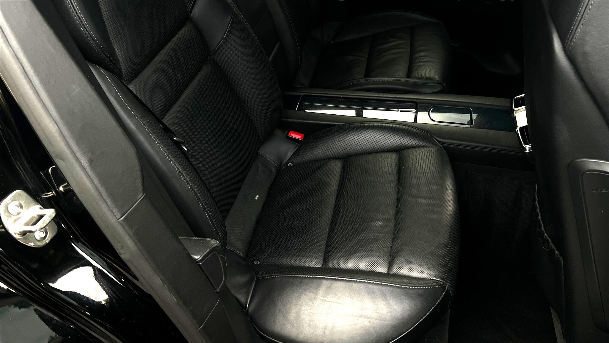 Used 2010 Porsche Panamera 4S image 45