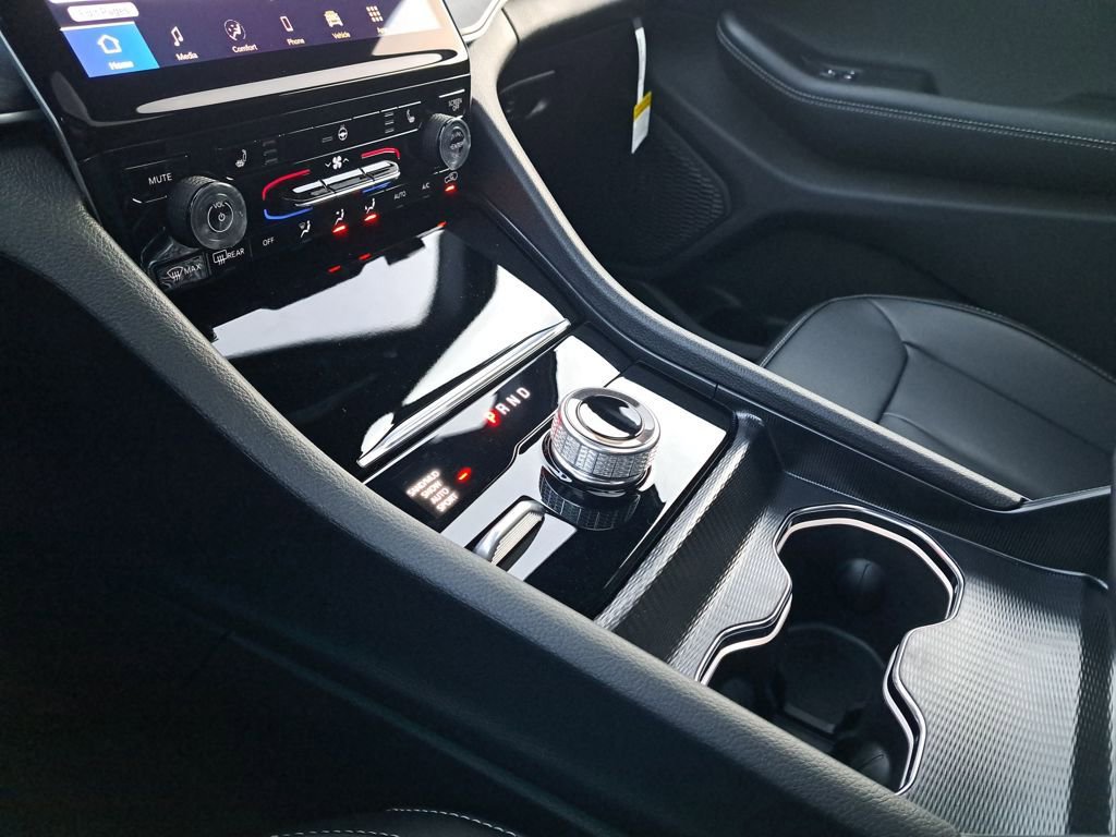 New 2025 Jeep Grand Cherokee Limited w/ Trailer Tow Package AWD/4WD image 29