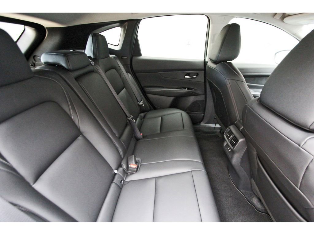 Used 2026 Nissan Murano SV image 10