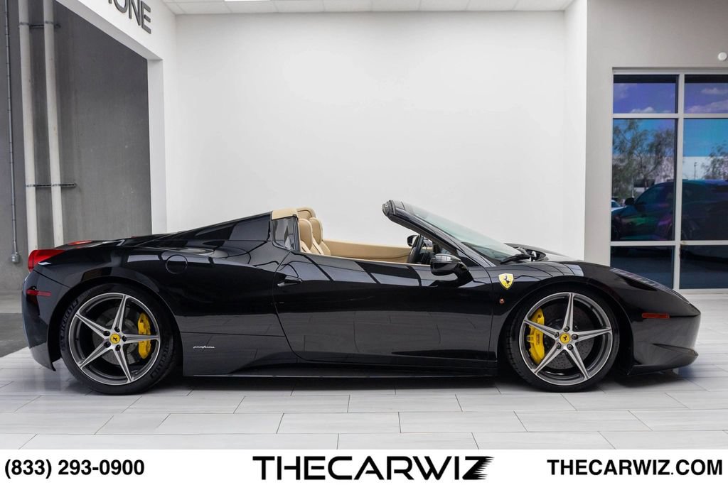 Used 2015 Ferrari 458 Spider RWD image 27