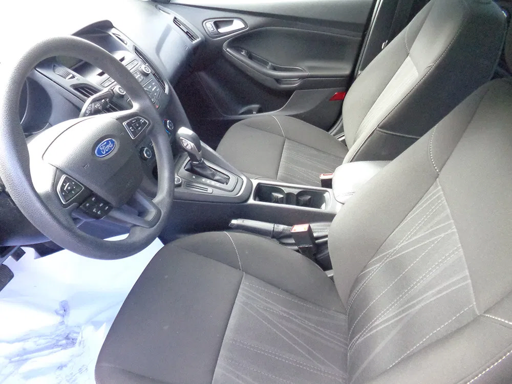 Used 2015 Ford Focus SE FWD image 11