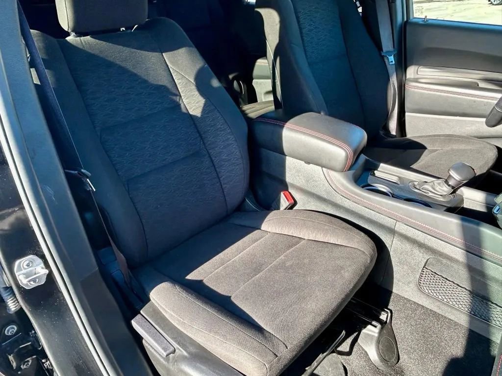 Used 2025 Dodge Durango GT image 18