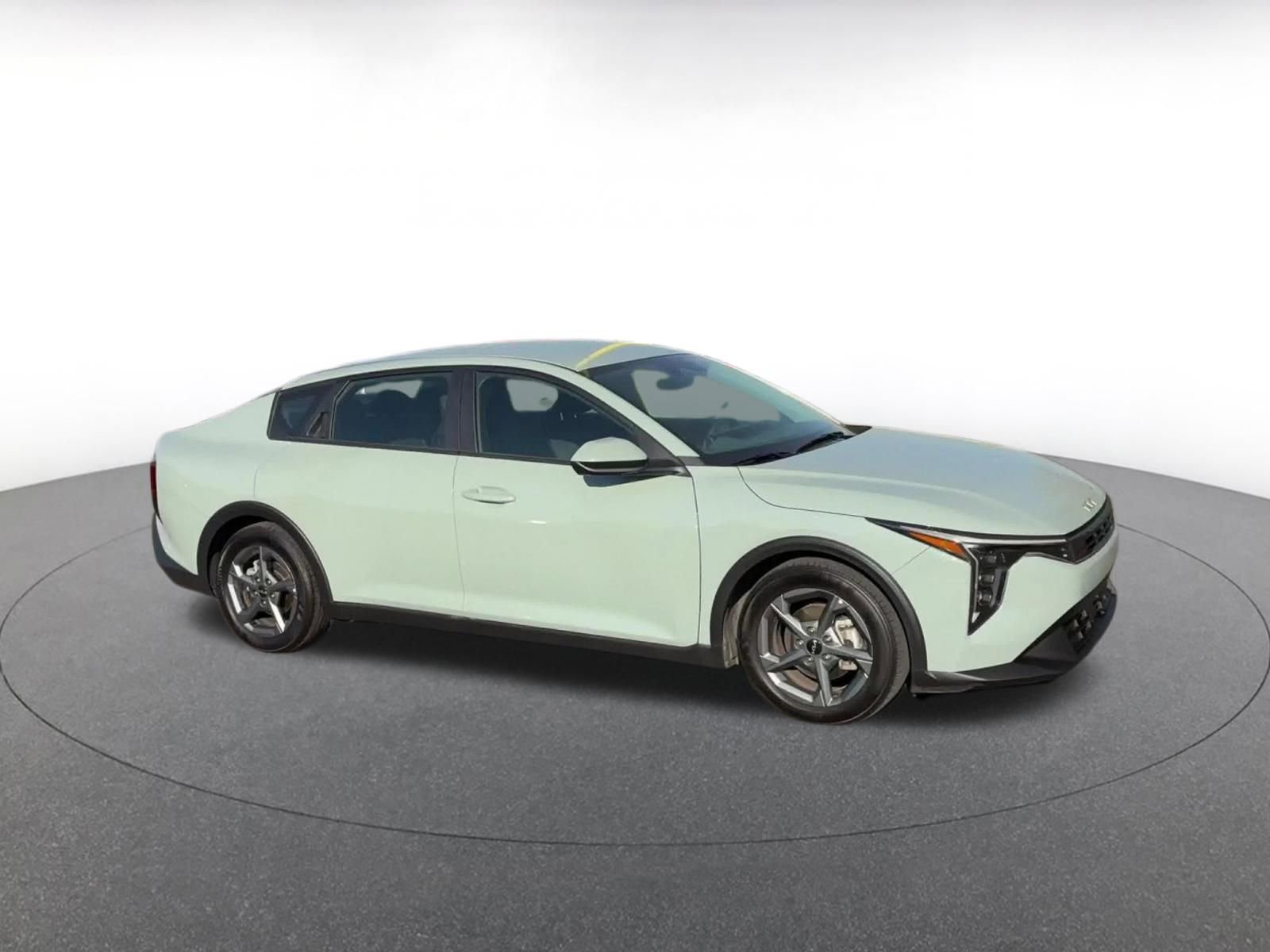 Used 2025 Kia K4 FWD video 2