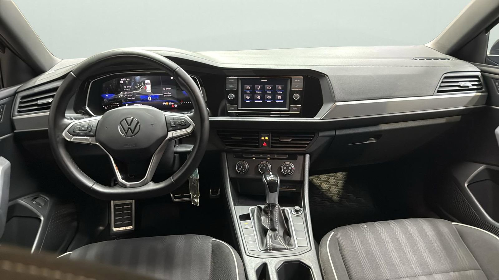 Used 2023 Volkswagen Jetta Sport image 23